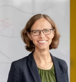 Picture and link of Prof Karen Alim