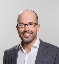 Picture and link of Prof. Matthias Feige